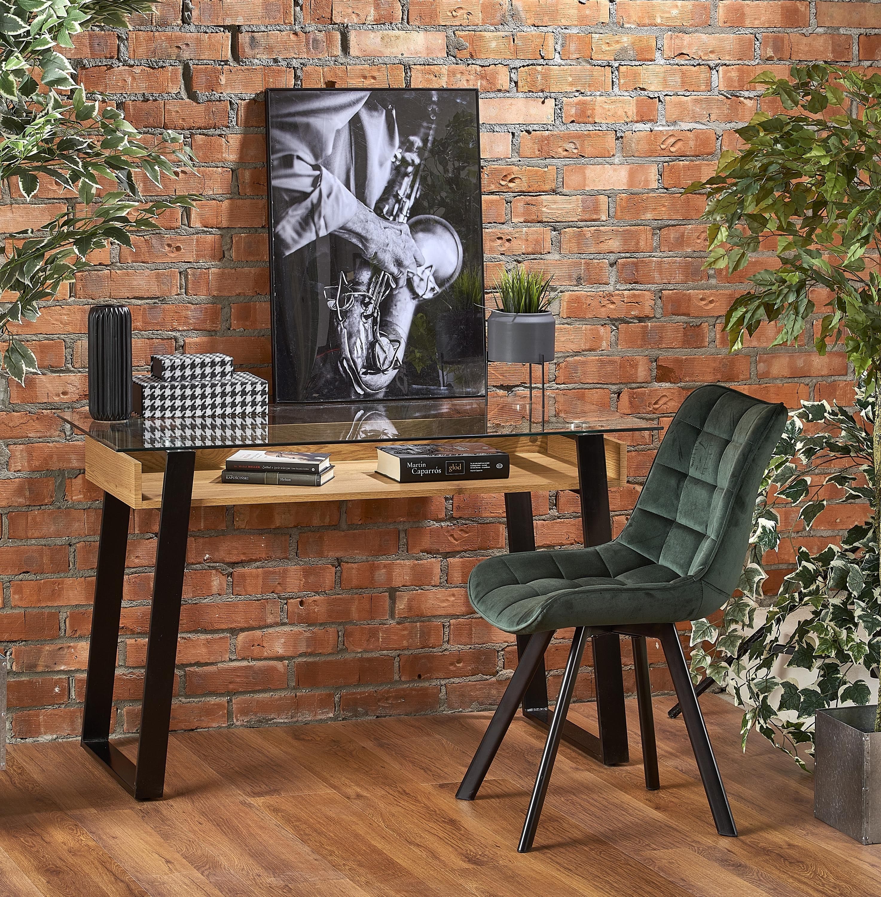 Halmar Scaun tapitat cu stofa si picioare metalice, Kai-332 Velvet Verde inchis / Negru, l46xA61xH84 cm