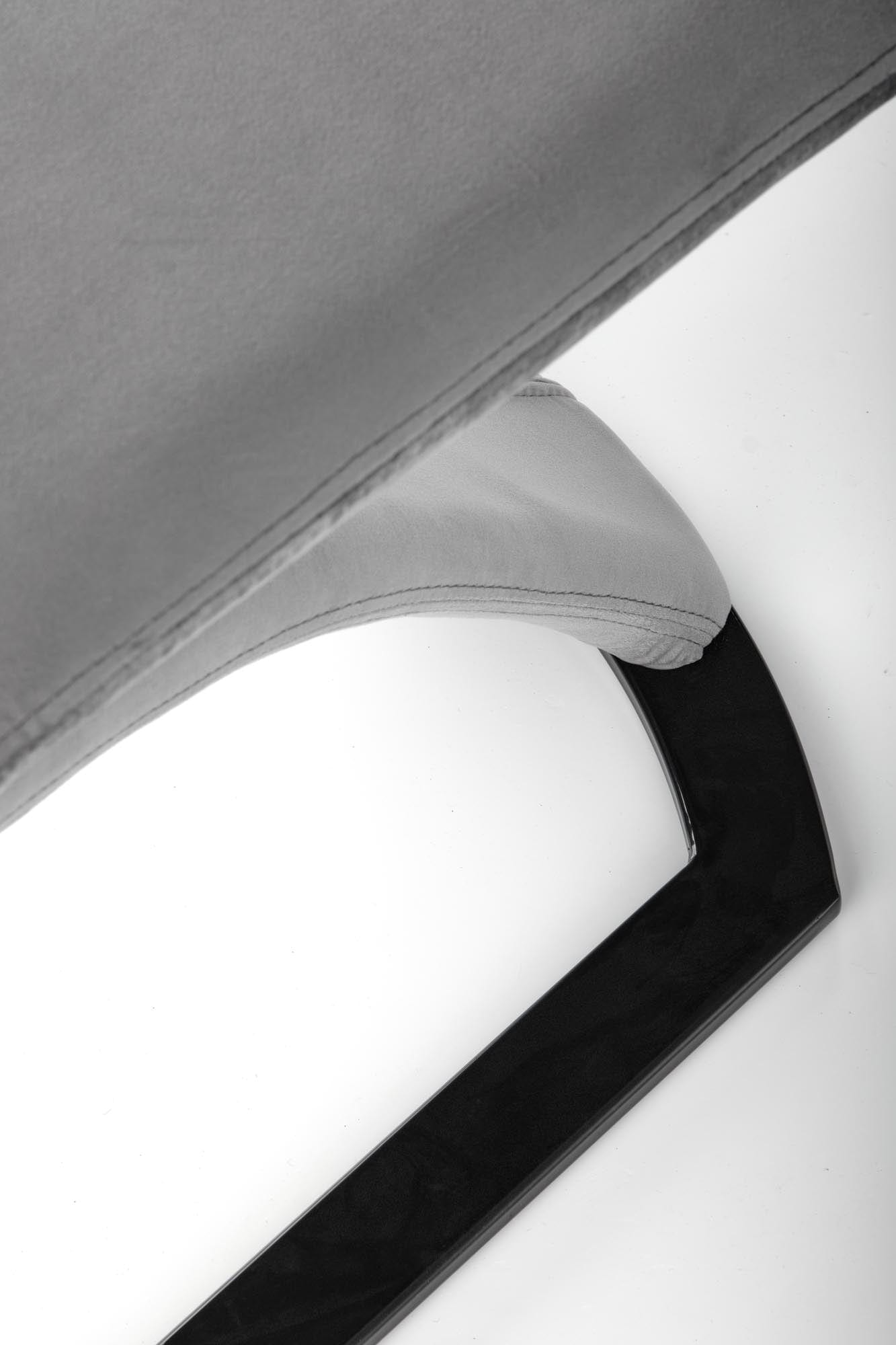 Halmar Scaun tapitat cu stofa si picioare metalice, Kai-442 Velvet Gri / Negru, l46xA61xH102 cm